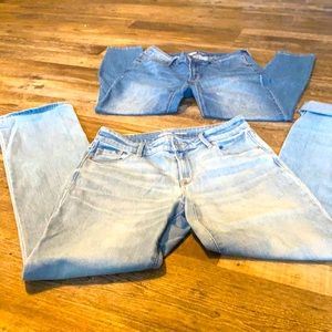 Bundle of 2 pairs of Old Navy jeans Sz 4